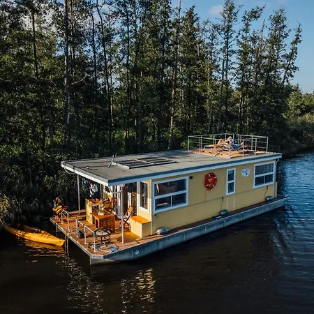 Abenteuer Flusslandschaft - Hausbooturlaub Auf Der Peene *